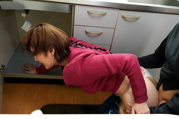 sex america Cậu nhóc làm liều phang chị cạnh nhà mông to từ phía sau