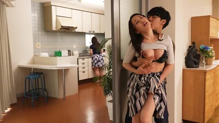 yuki yudzuru jav Nữ tiểu quỷ tinh nghịch EP4