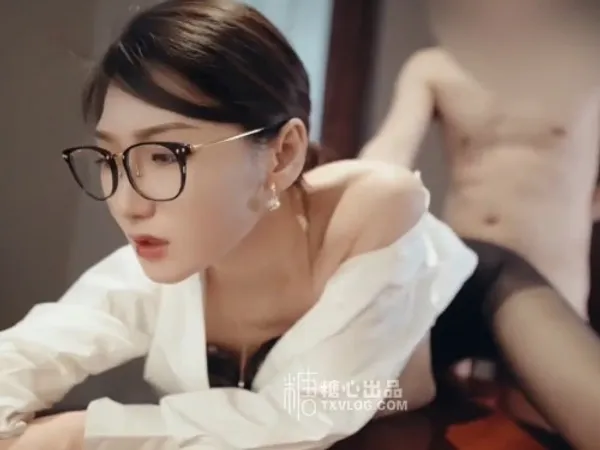 set viet nam Vào phòng riêng được quản lý nữ dam dang liếm cây hàng cho