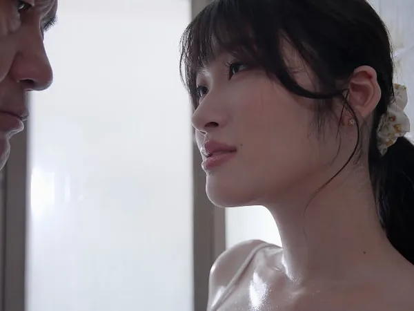 phim sex chơi vợ bạn Người chồng bỏ bê, cô vợ được ông chú giúp thỏa mãn cơn nứng lồn lồn